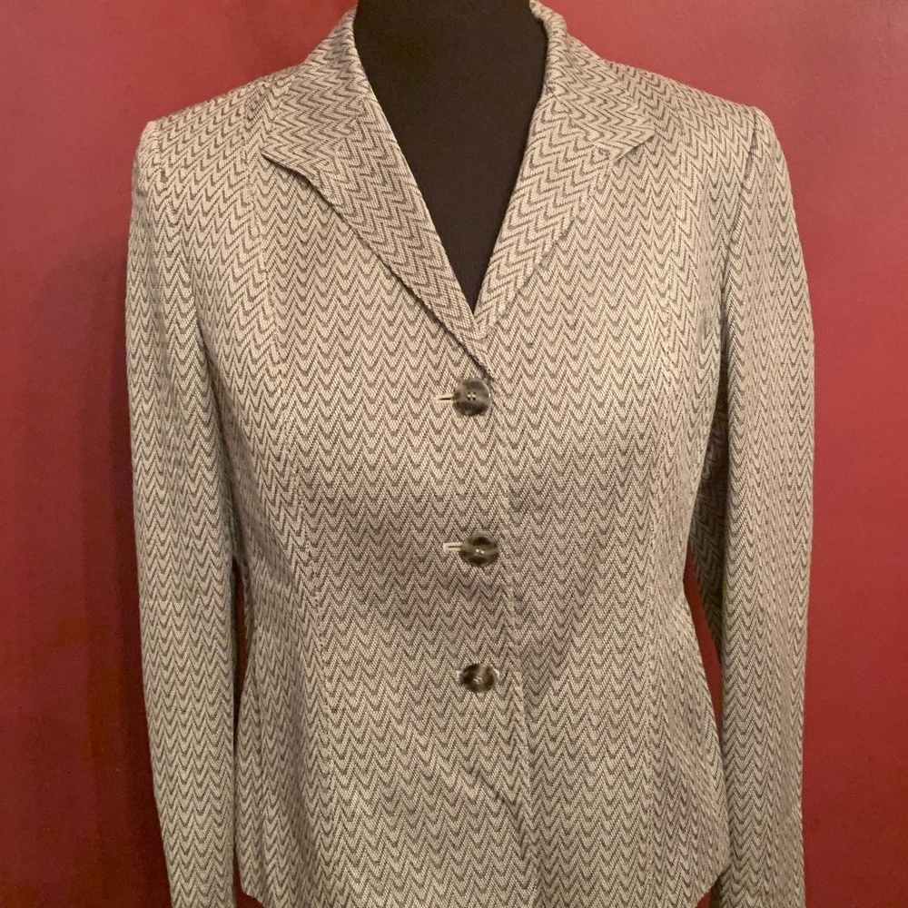 Jones New York Jacket - Size 14